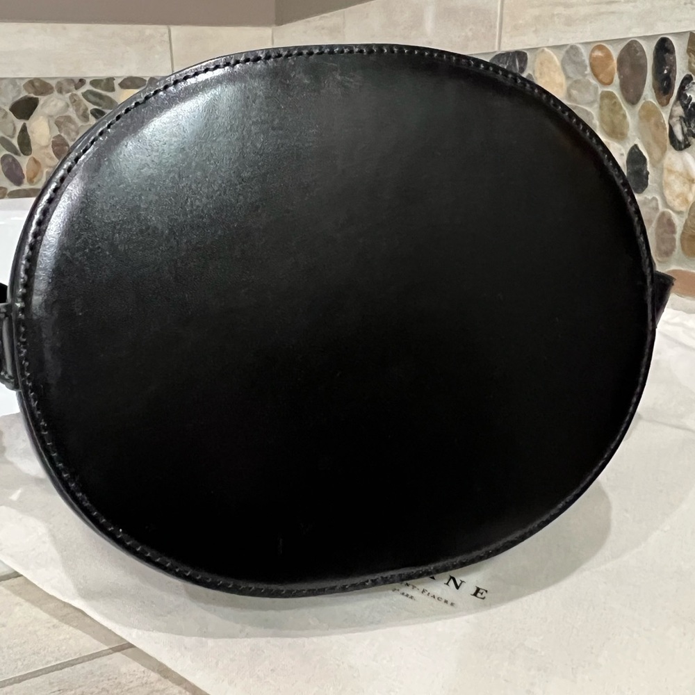 Sezane Gary black real leather bucket bag - Picture 5 of 11